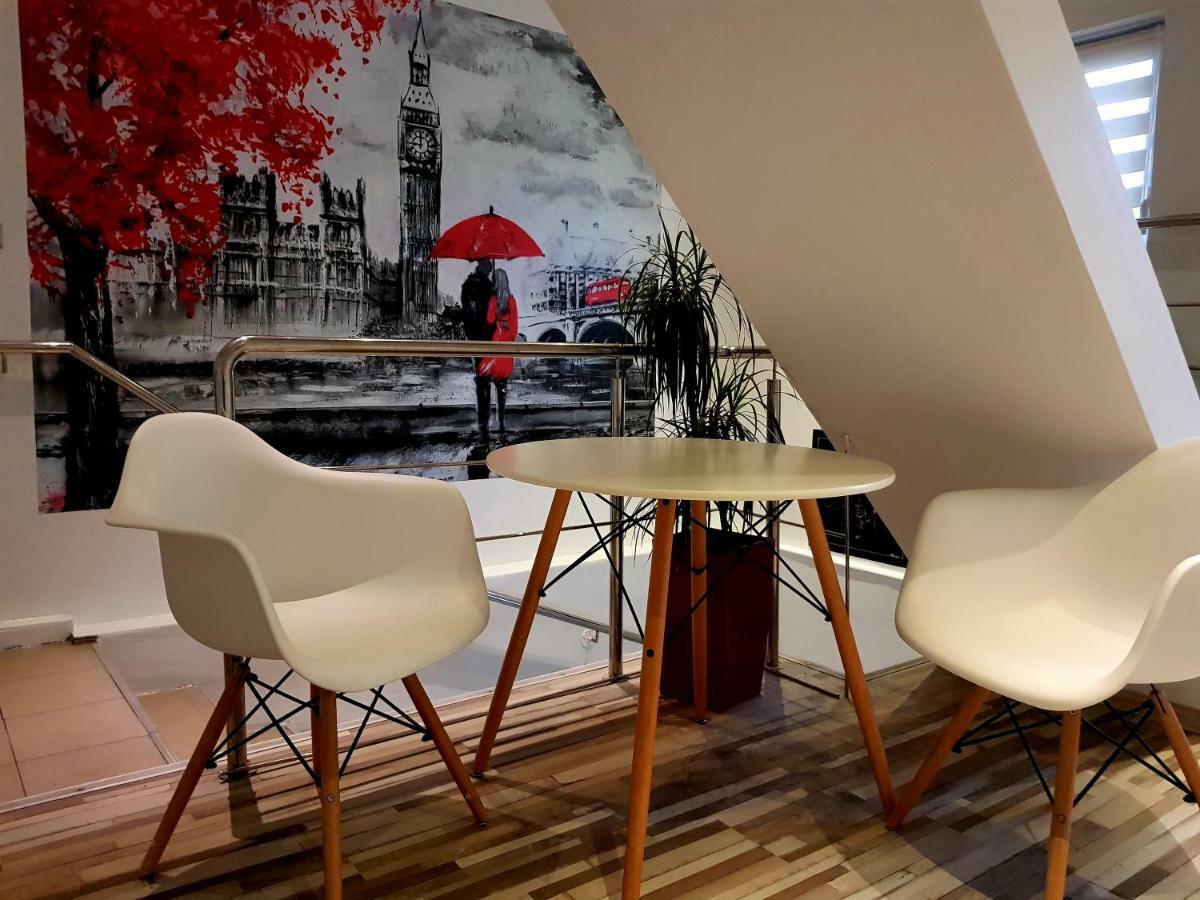 Art Boutique Central Târgu Jiu 외부 사진
